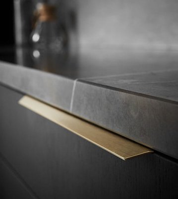 Blaze 2 2x160 Edge Puxador para Móveis Alumínio Escovado Dourado