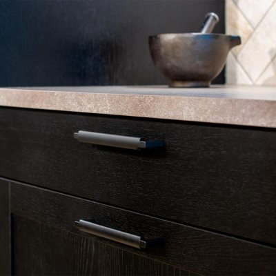 Puxador de móvel retangular Lecco 160 em bronze antigo