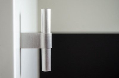 Puxador para móveis T-Bar Line Big 12, aço escovado
