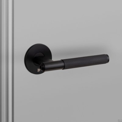 Puxador de porta fixo Linear 57 em aço para soldador, preto.