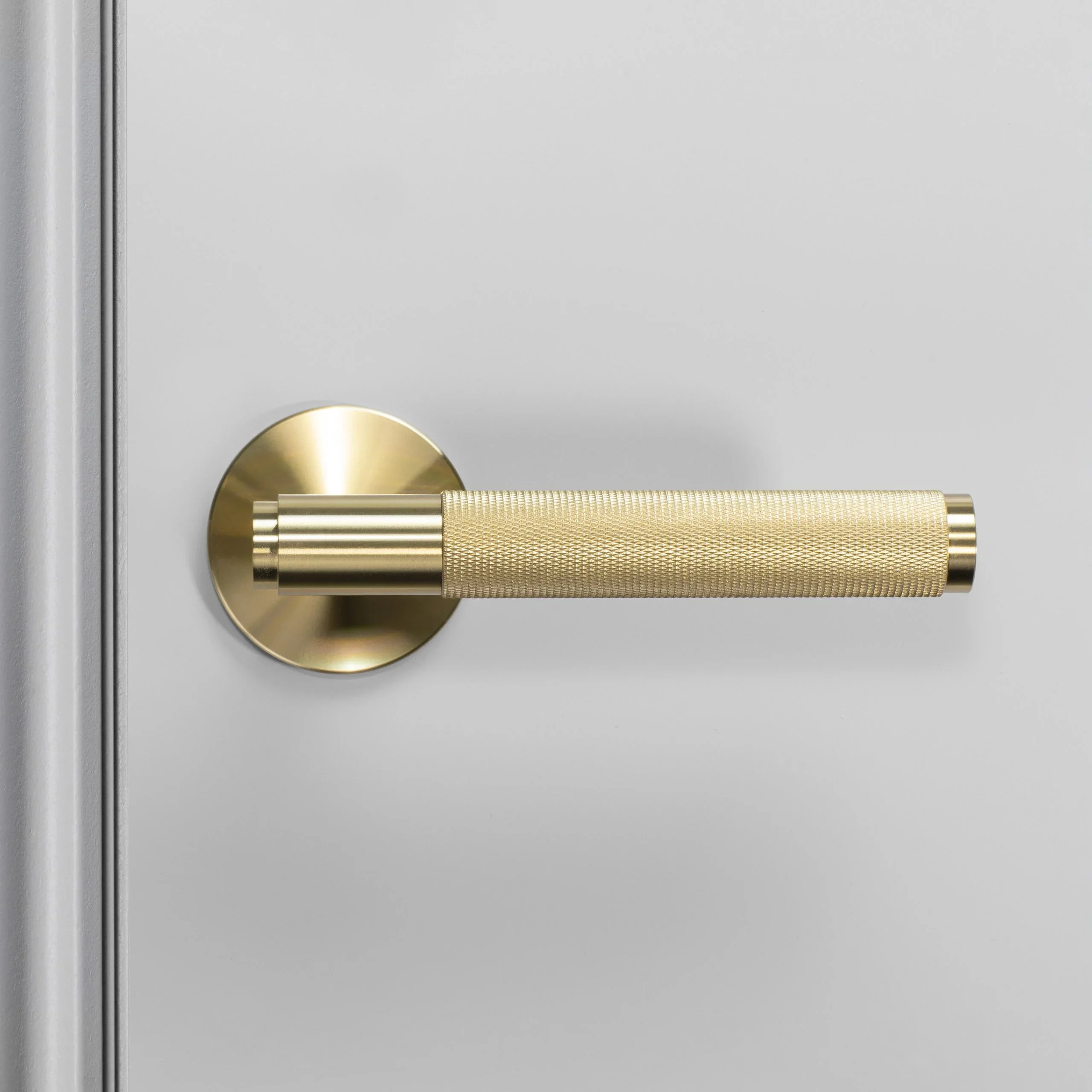 Door_Handle_Front_Sprung_Brass-scaled.webp