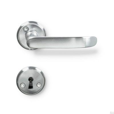 Puxador de porta Hven em cromo escovado, estilo escandinavo.