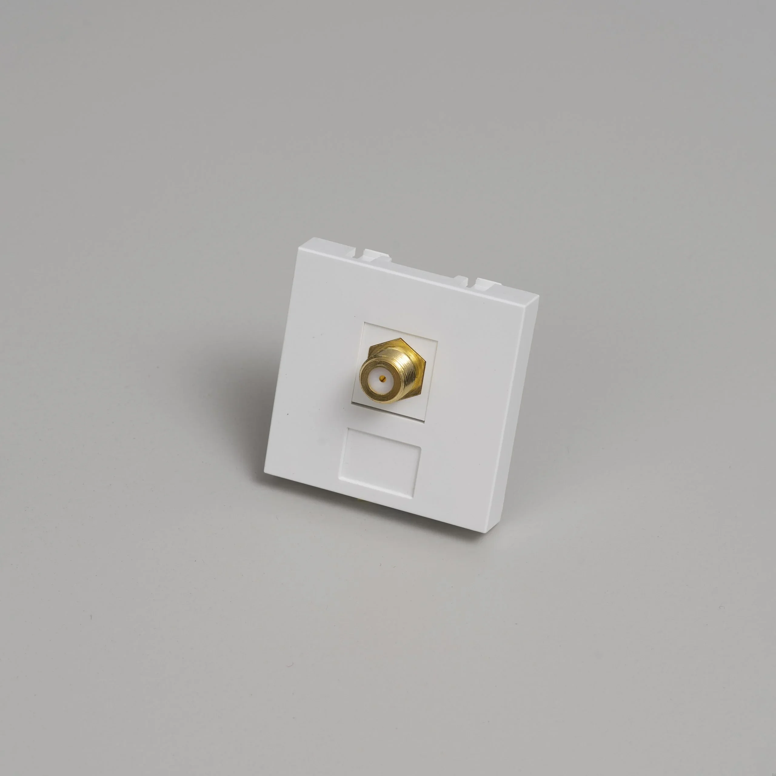 EU_Electricty_Tv_White_Front_Web-scaled (1).webp