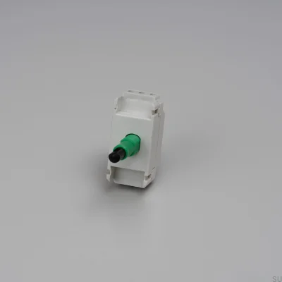 Um módulo de interruptor cruzado com a aparência de um dimmer fictício padrão europeu.
