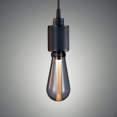 Luminária pendente em forma de cruz, em metal pesado, latão e bronze queimado.