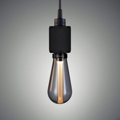 Luminária pendente em forma de cruz, em metal pesado, aço preto.