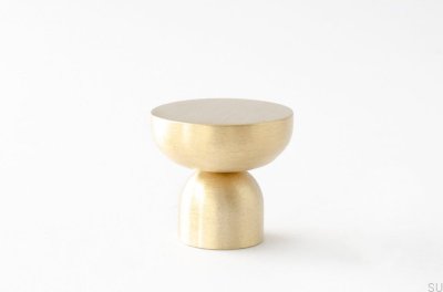 Kokeshi 3032 Botão para móveis em latão escovado sem pintura
