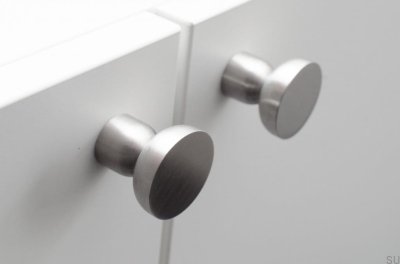 Botão para móveis de aço escovado Kokeshi 3032
