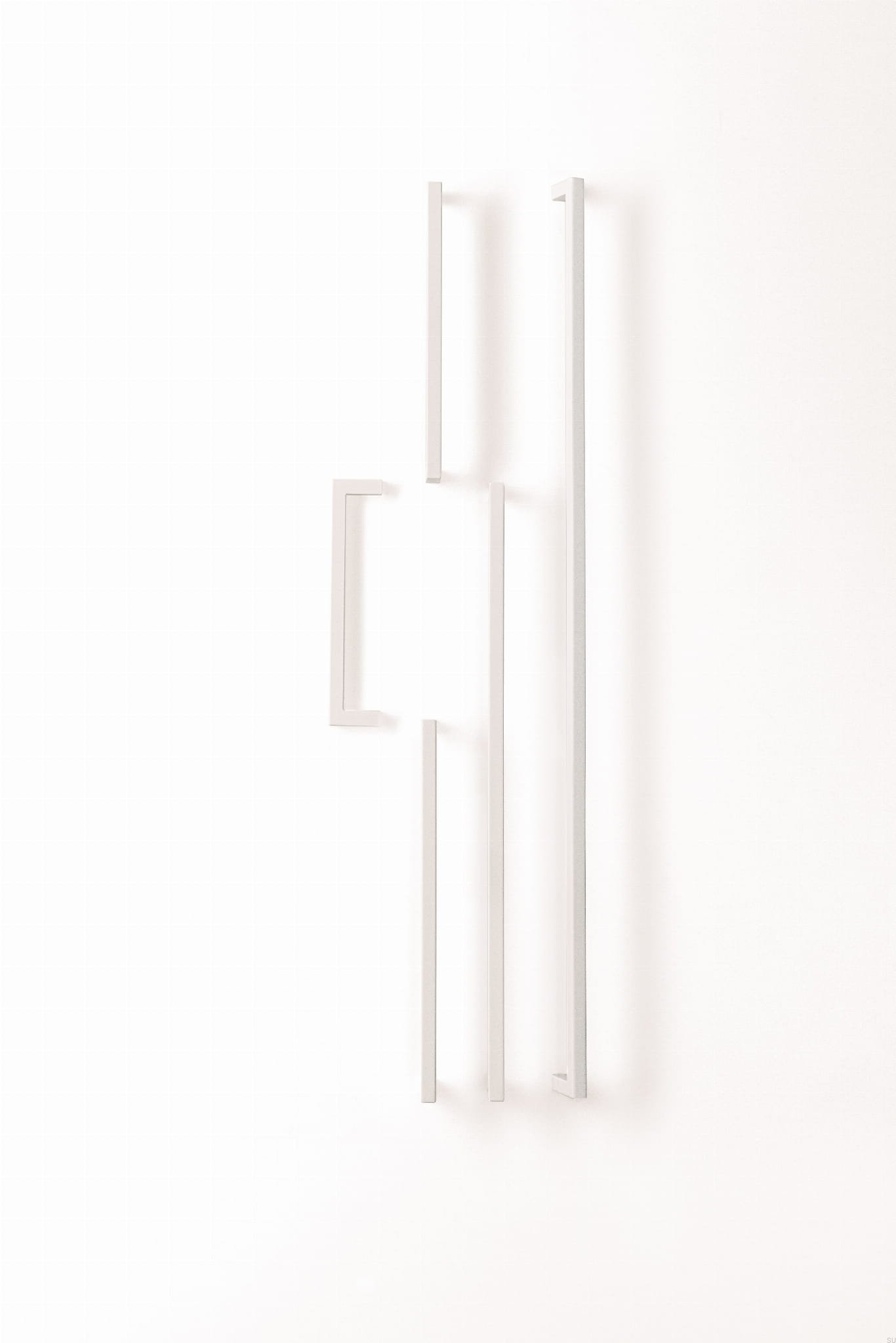 0056_U_white_bod.jpg