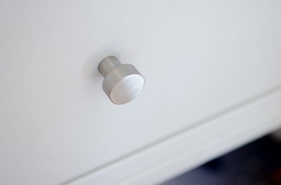 Botão para móveis Dot 18 aço inoxidável escovado