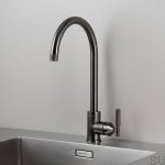 BP_Tap_Cross_ROW_Gun_Metal_Web_Square_01.jpg