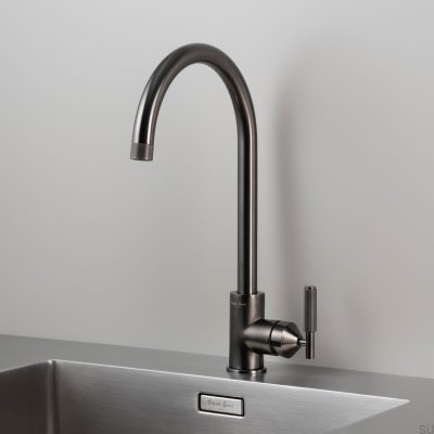 Torneira de cozinha Cross Brass Gun Metal com conector europeu