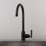 BP_Tap_Cross_ROW_Black_Web_Square_02.jpg