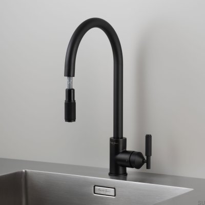 Torneira de cozinha extensível em latão preto para soldador com conector europeu