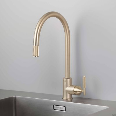 Torneira de cozinha extensível Linear em latão com conector europeu