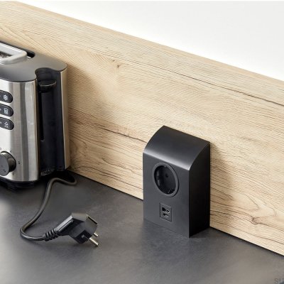 Tomada USB única Mini Born Preto Fosco