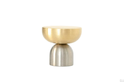 Botão para móveis de aço escovado Kokeshi Mix 3032 com latão escovado