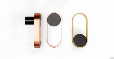 Cabide de parede Orbit 45 preto e ouro escovado