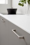 448920160-66--Uchwyt-meblowy-podłużny-Seam-160-Aluminiowy-Srebrny-Furnipart-Skandynawskie-Uchwyty_2