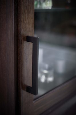 Puxador alongado para móveis Flat 192 Metal Castanho Escuro