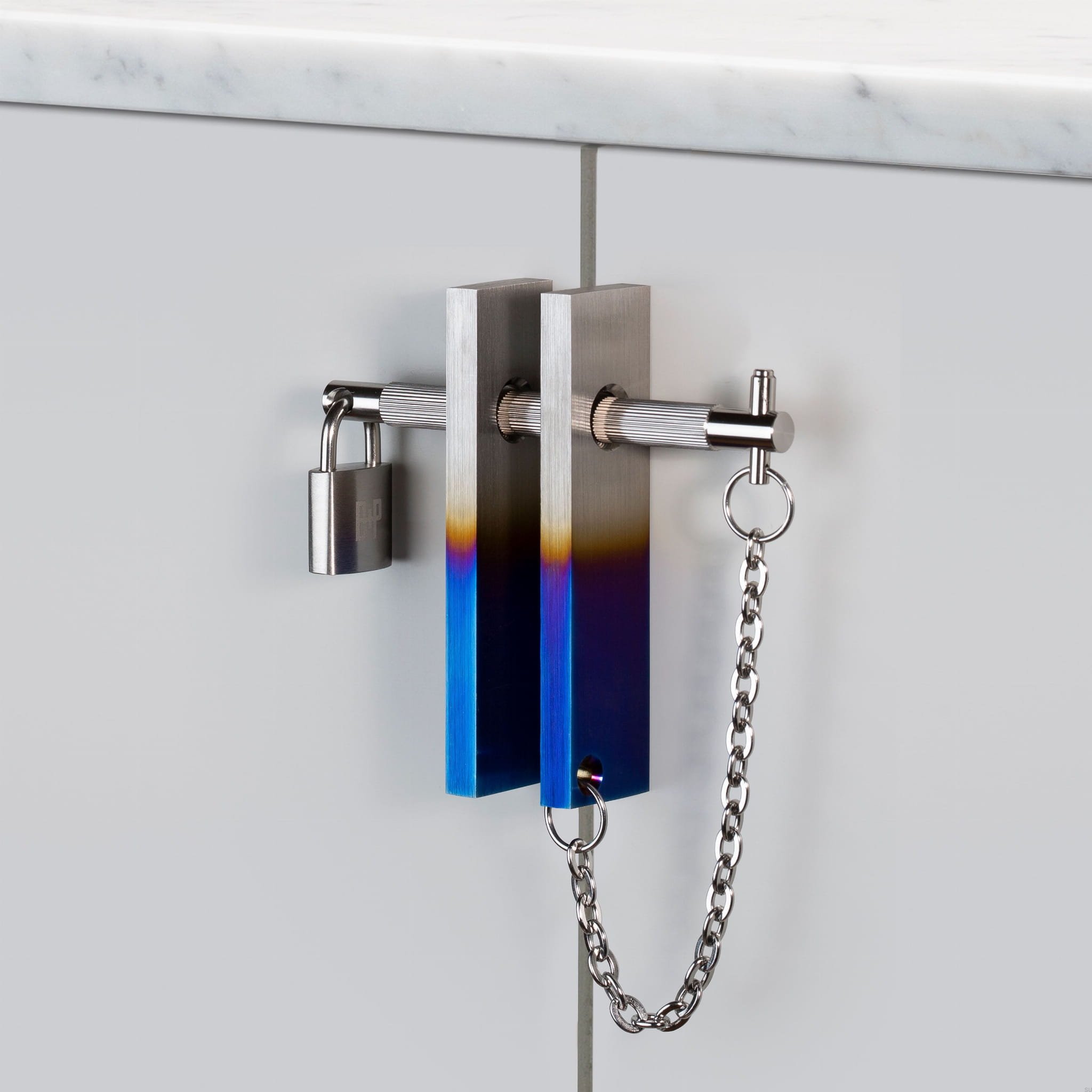 Zdjecie uchwytu Precious bar z zamkiem stalowy palony