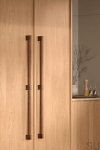 0705960W17--Uchwyt-meblowy-podłużny-Hako-Big-960-Drewniany-Orzech-Włoski-Viefe-Skandynawskie-Uchwyty_2