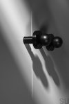 U.21.2.B--Gałka-meblowa-z-podkładką-czarną-Pola-Mosiężna-Czarna-Open&Hide-Skandynawskie-Uchwyty_2