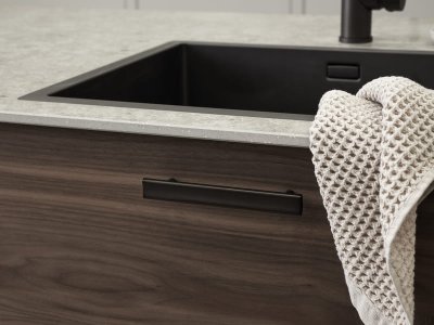 Puxador para móveis Bean 128 cromado preto escovado