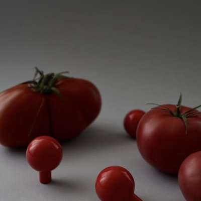 Bola 30 Cabide de Parede Aço Vermelho
