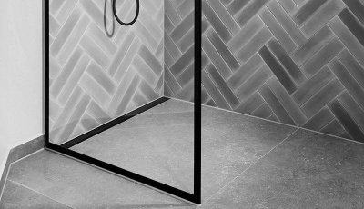 Vidro de chuveiro com moldura preta GlassLine 1000