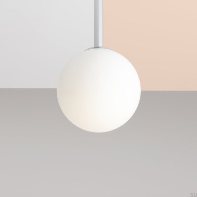 Luminária de teto curta Pinne em metal prateado cromado