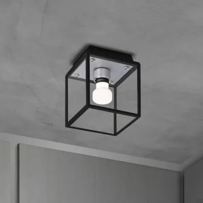 Luminária de teto em aço prateado com gaiola para proteção contra umidade