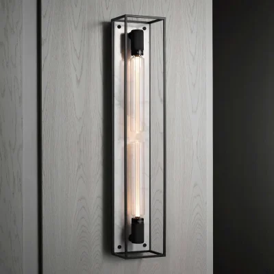 Luminária de parede Caged Cross XL em aço e mármore branco