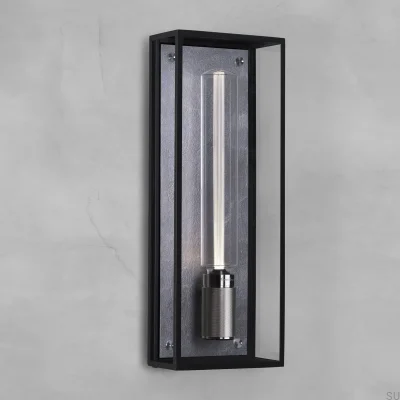 Luminária de parede em aço prateado com gaiola para materiais úmidos