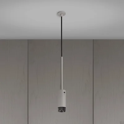 Luminária pendente Exhaust Cross, cinza aço com detalhes em bronze queimado.