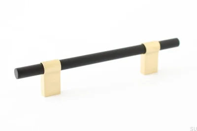Puxador retangular para móveis Line Big Mix 128, em latão escovado com detalhes em alumínio preto.