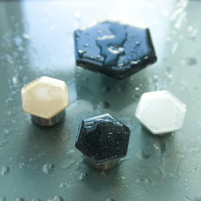 Puxador de chuveiro hexagonal de vidro bege