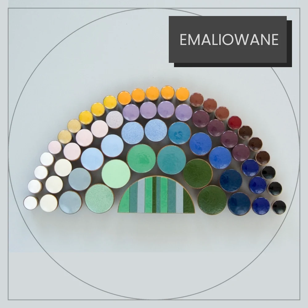 Emaliowane uchwyty meblowe i wieszaki